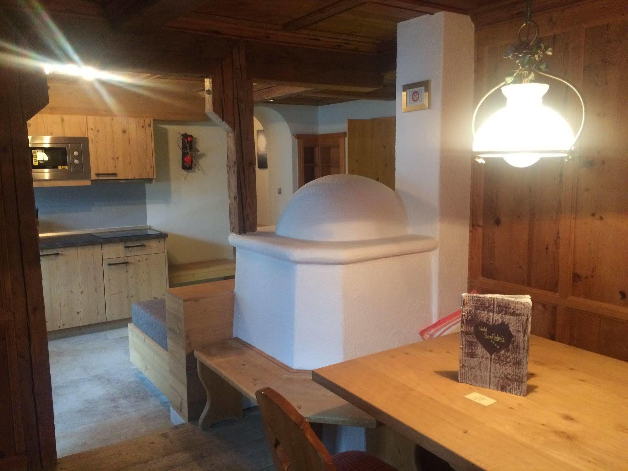 Apart Hotel San Antonio Sankt Anton am Arlberg Exteriör bild